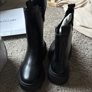PrettyLittleThing Black Chunky Ankle Boots